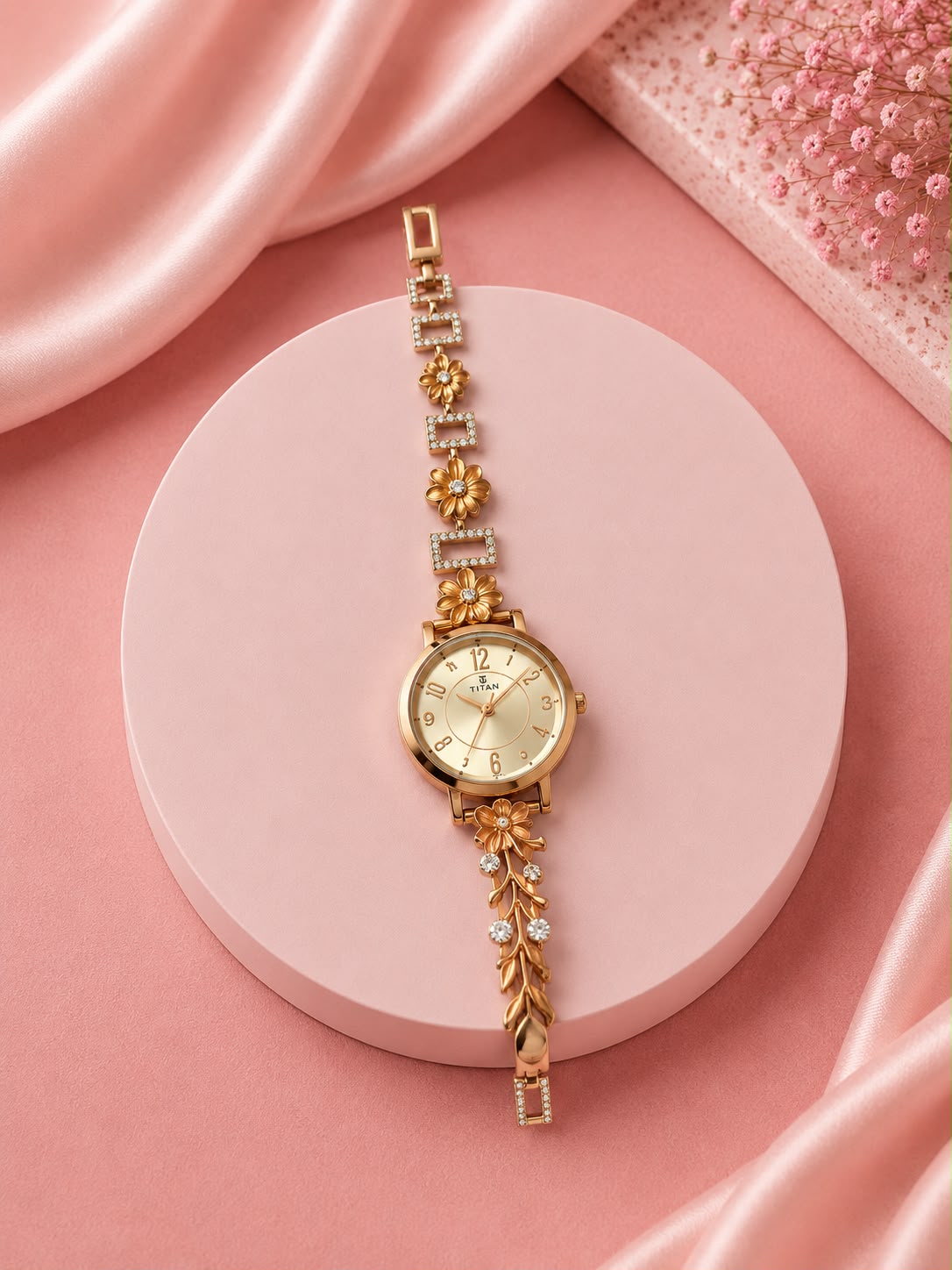 Elegant Golden Floral Bracelet Watch