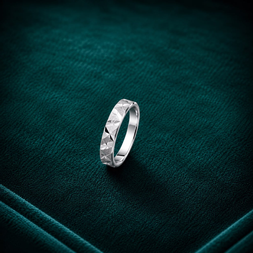 Silver Diamond-Cut Ring